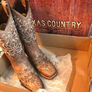 Sale! Texas Country Boots with Studded Flowers 23/6 New
